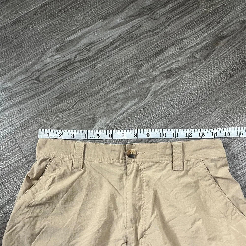 REI Sahara Mens Cargo Shorts Tan Khaki Nylon Hiking Outdoor Size Medium 30L